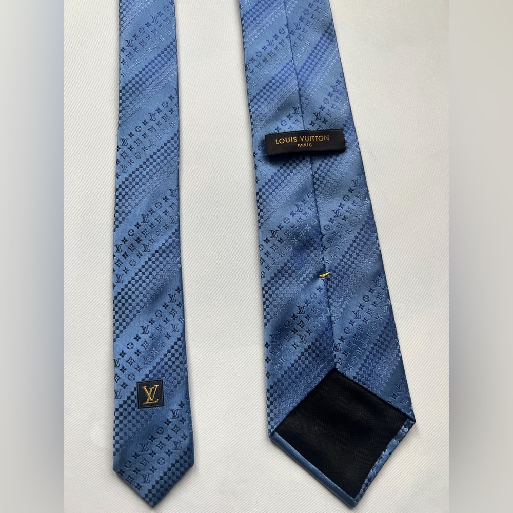 WOVEN Louis Vuitton Silk Tie with LV patterns and Logos.